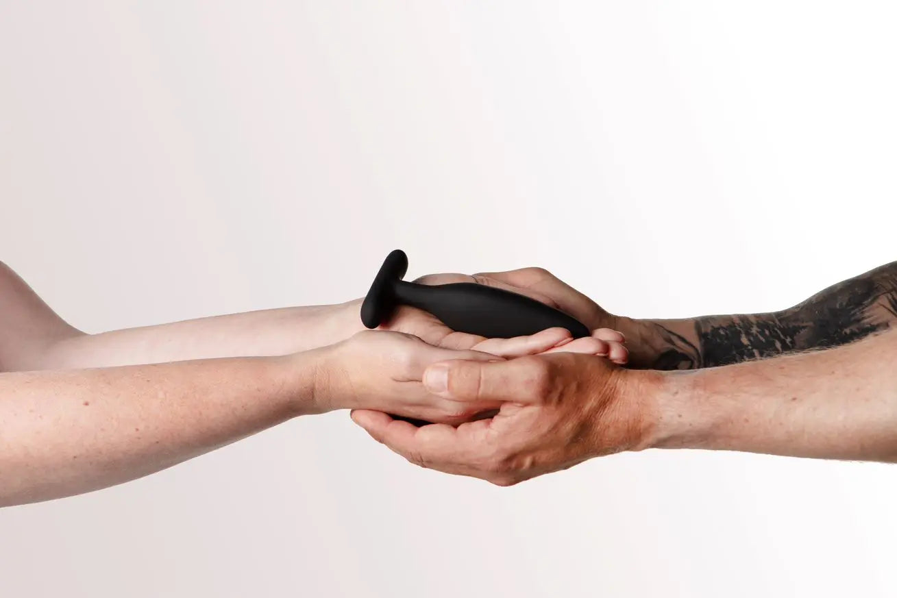 Egon Vibrating Butt Plug Black Anal