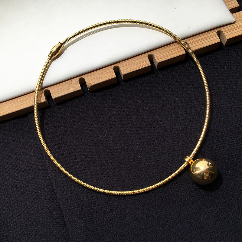 Elegance Drop Ball Pendant Day Collar