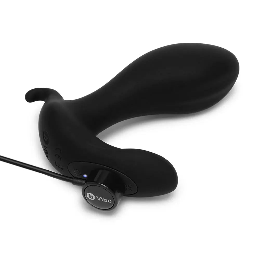 Expand Expanding and Vibrating Remote Control Plug Black  Anal