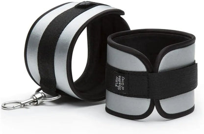 Fifty Shades of Grey Beginner Bondage Kit - Hard Limits 4-Piece Restraint Kit  Restraints and Cuffs