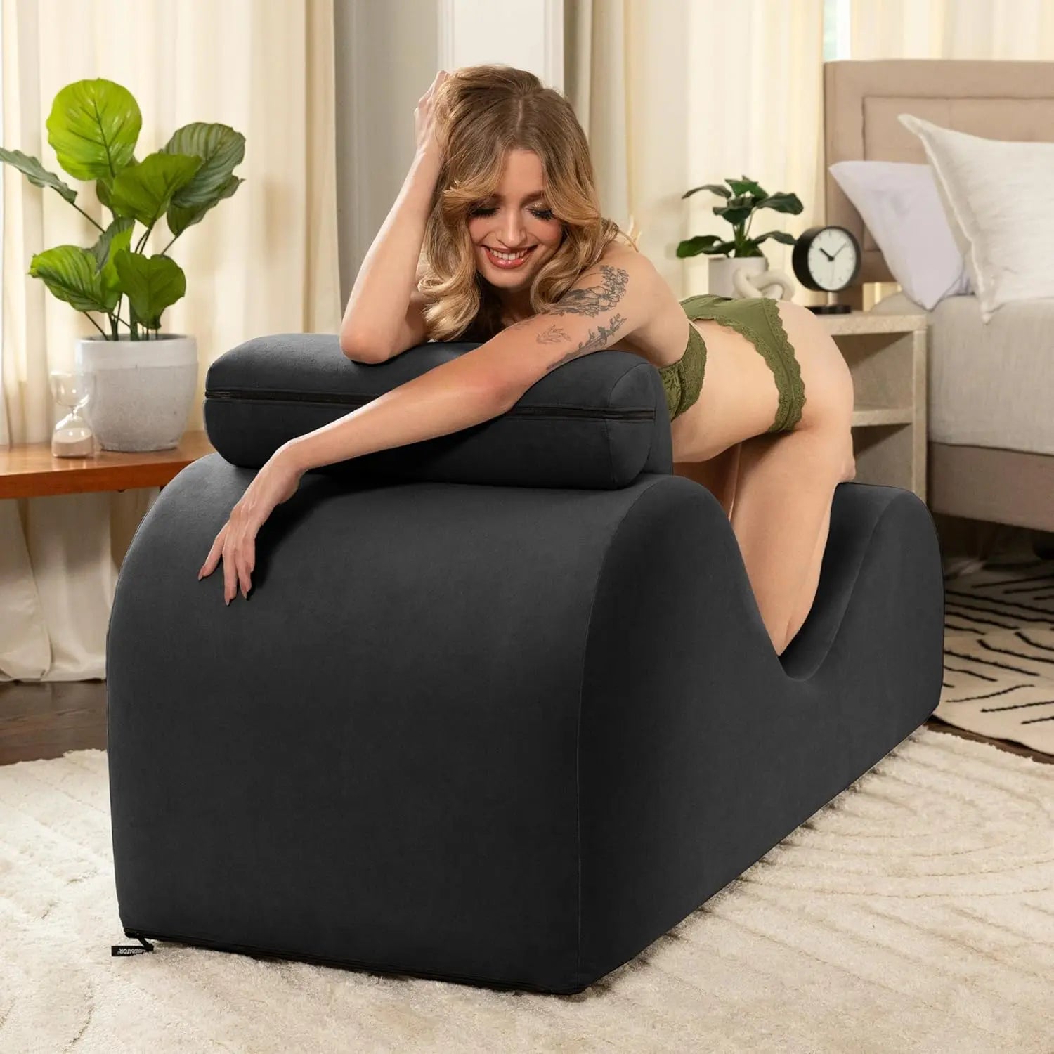 Liberator Esse Lounger Black Sex Furniture BDSM Dungeon Furniture  Dungeon Furniture and Accessories