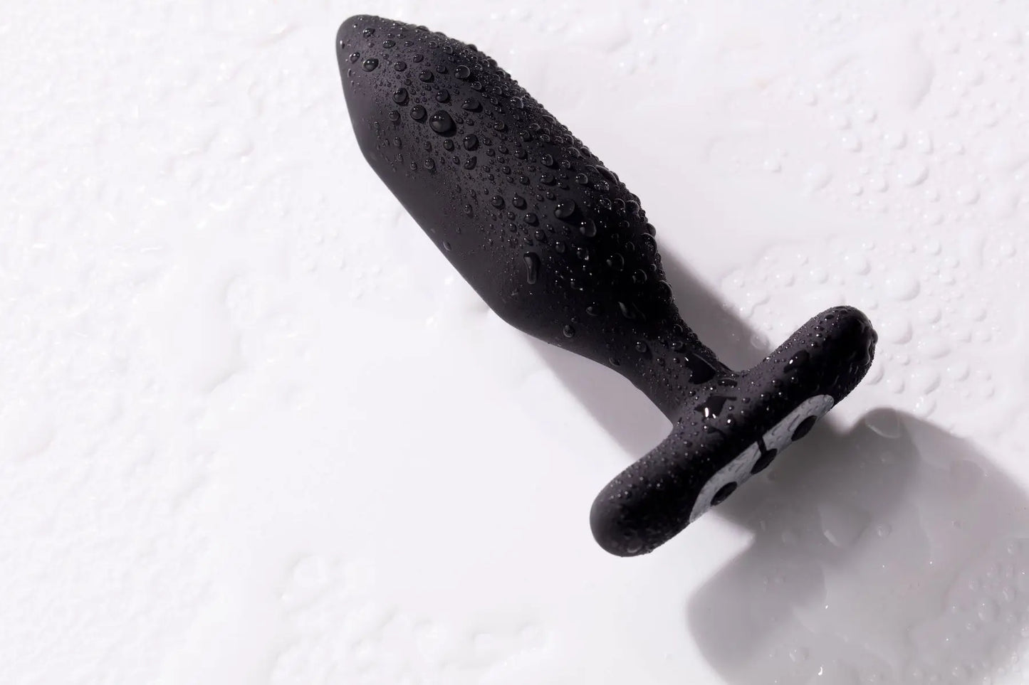 Onyx Vibrating Butt Plug Black  Anal