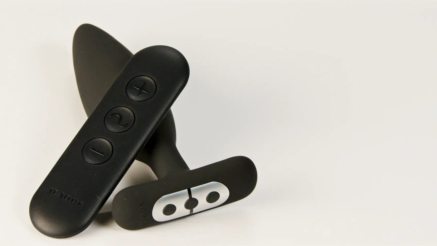 Onyx Vibrating Butt Plug Black  Anal