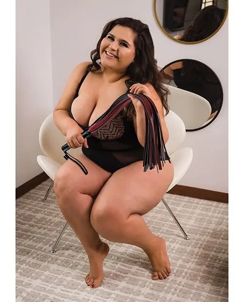 Saffron Sex Flogger  Flogger