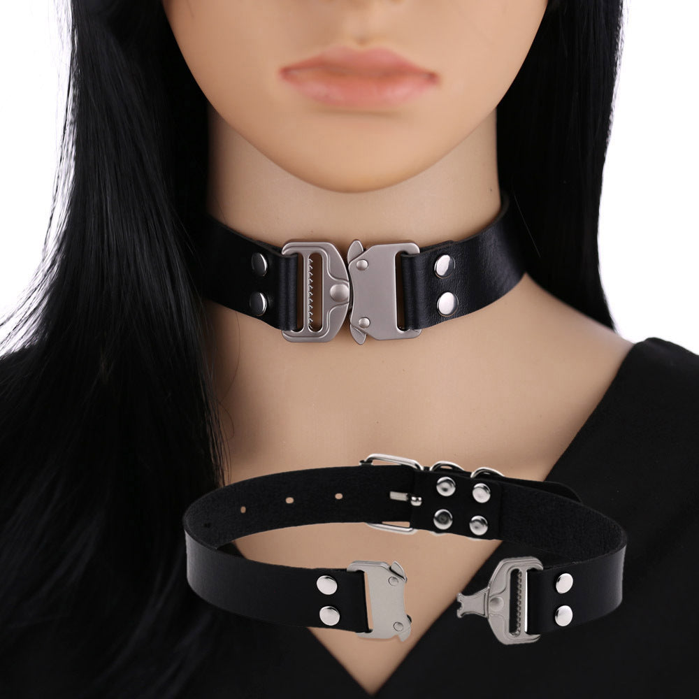 Release Clavicle Necklace Pin Buckle Leather Collar 