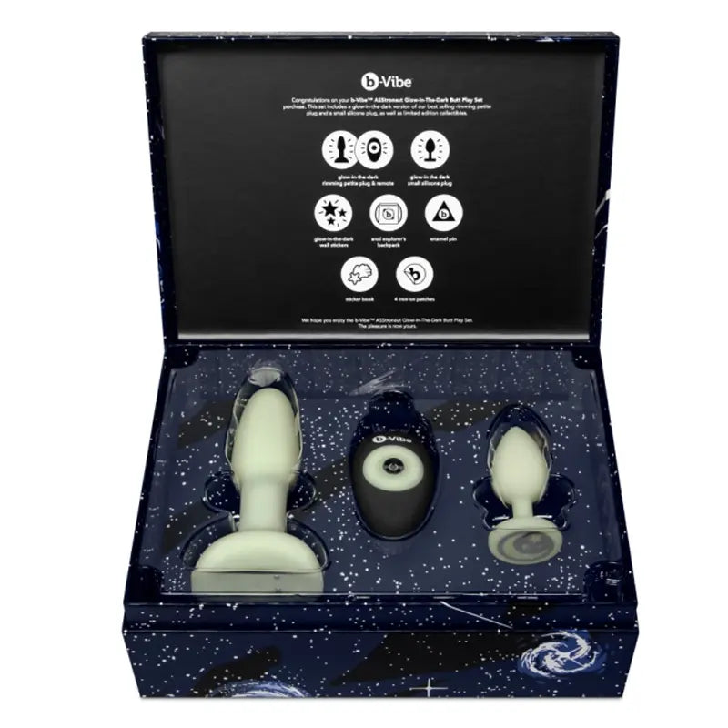 ASSTRONAUT GLOW-IN-THE-DARK BUTT PLAY SET 