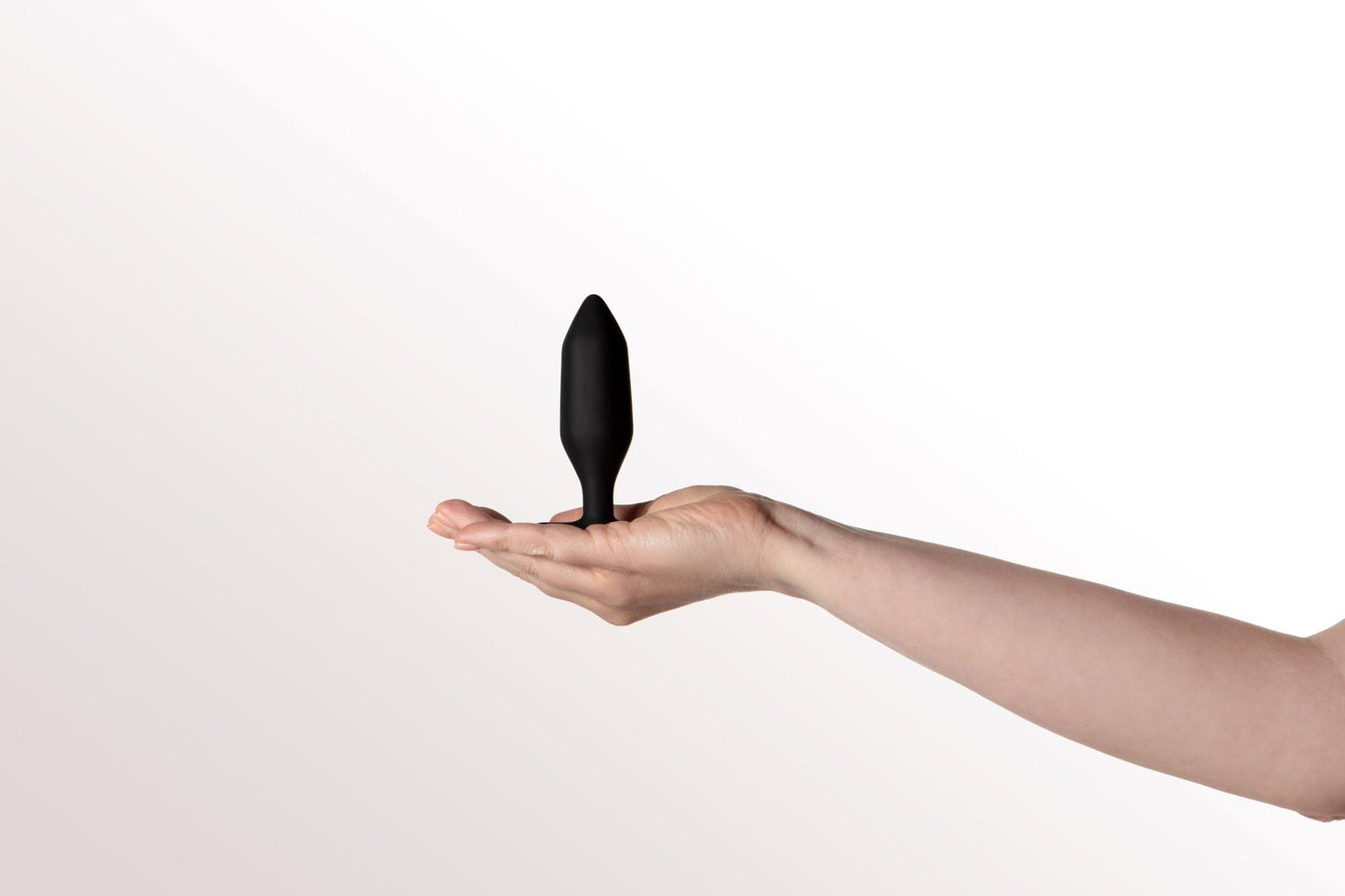 Onyx Vibrating Butt Plug Black 