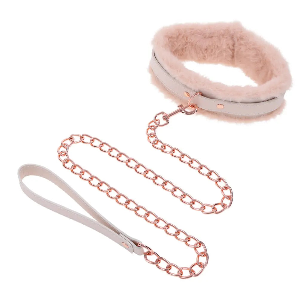 Peaches ‘n CreaMe Fur Collar & Leash  BDSM