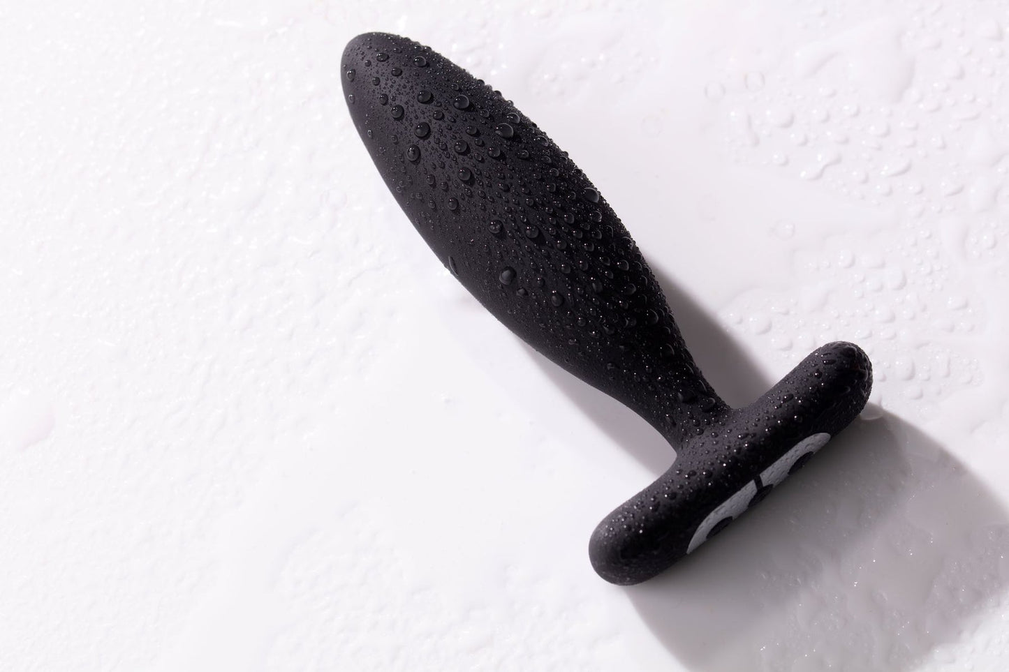 Vesta Vibrating Butt Plug Black 